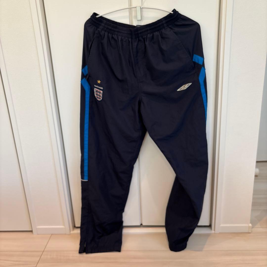 サッカー　イングランド代表　ウィンドブレーカー（ピステ　ジャージ）上下　激レア