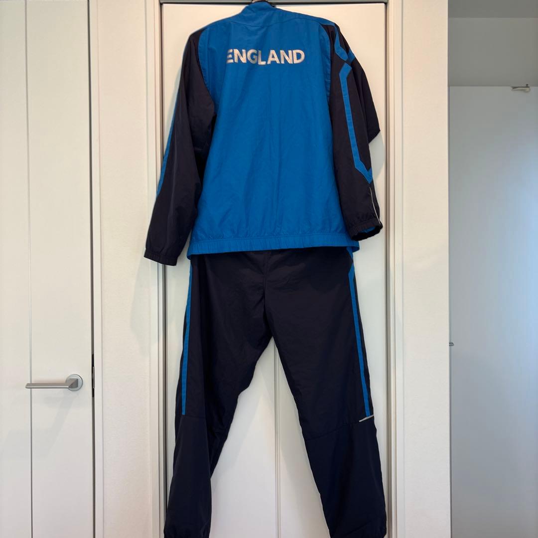 サッカー　イングランド代表　ウィンドブレーカー（ピステ　ジャージ）上下　激レア