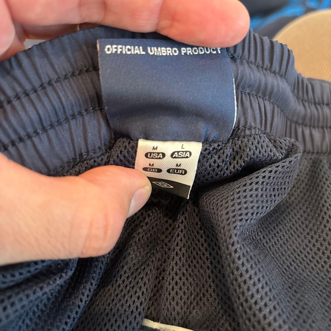 サッカー　イングランド代表　ウィンドブレーカー（ピステ　ジャージ）上下　激レア