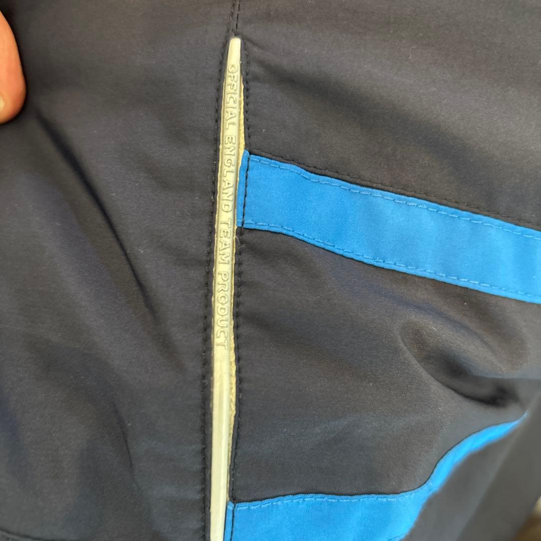 サッカー　イングランド代表　ウィンドブレーカー（ピステ　ジャージ）上下　激レア