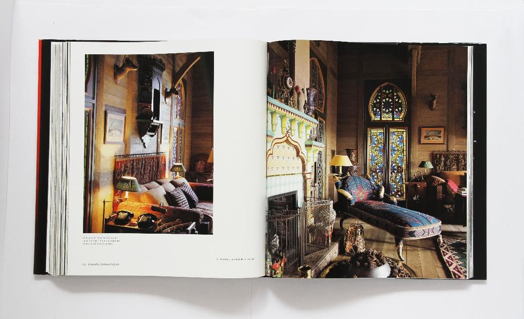 和訳書籍名：イヴ・サンローランとピエール・ベルジェの秘密の楽園 　写真集