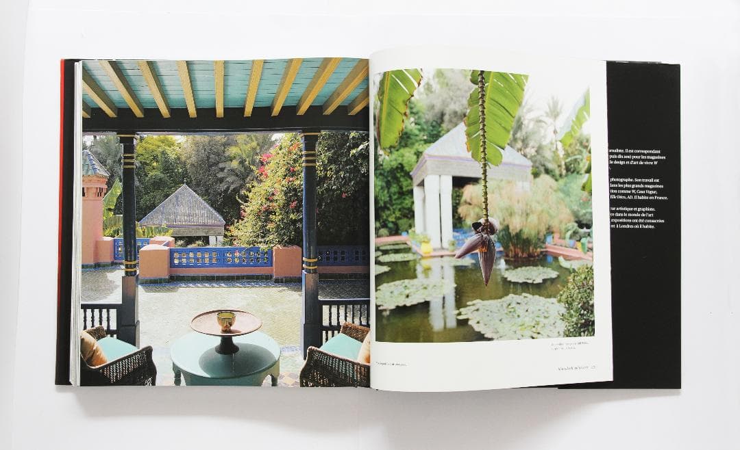 和訳書籍名：イヴ・サンローランとピエール・ベルジェの秘密の楽園 　写真集