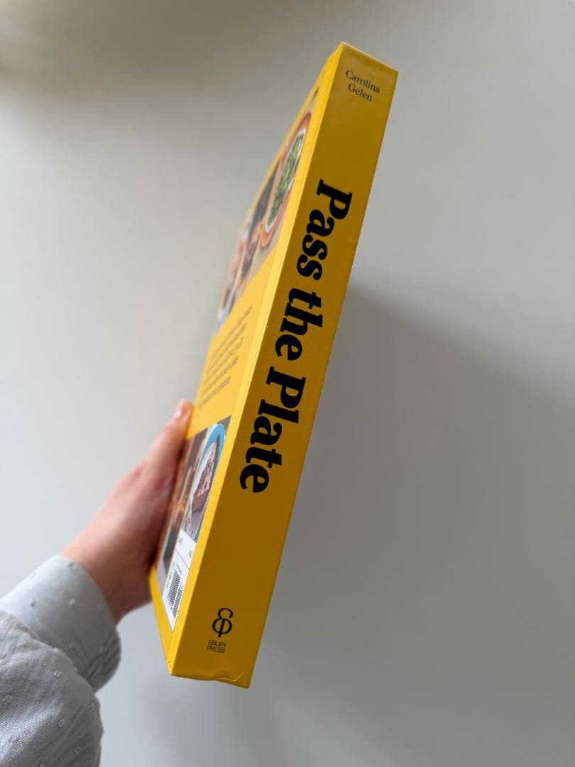 Pass the Plate 英語版 ハードカバー 新品