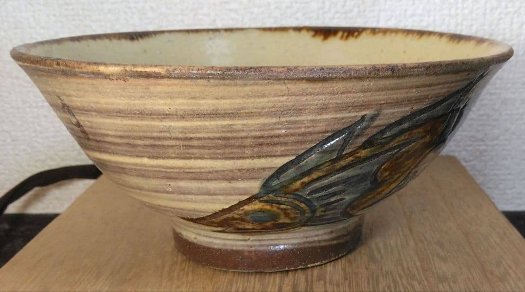 人間国宝 金城次郎 海老魚紋茶碗 栞 共箱 美品 壺屋焼 壷屋焼 やちむん 笑魚