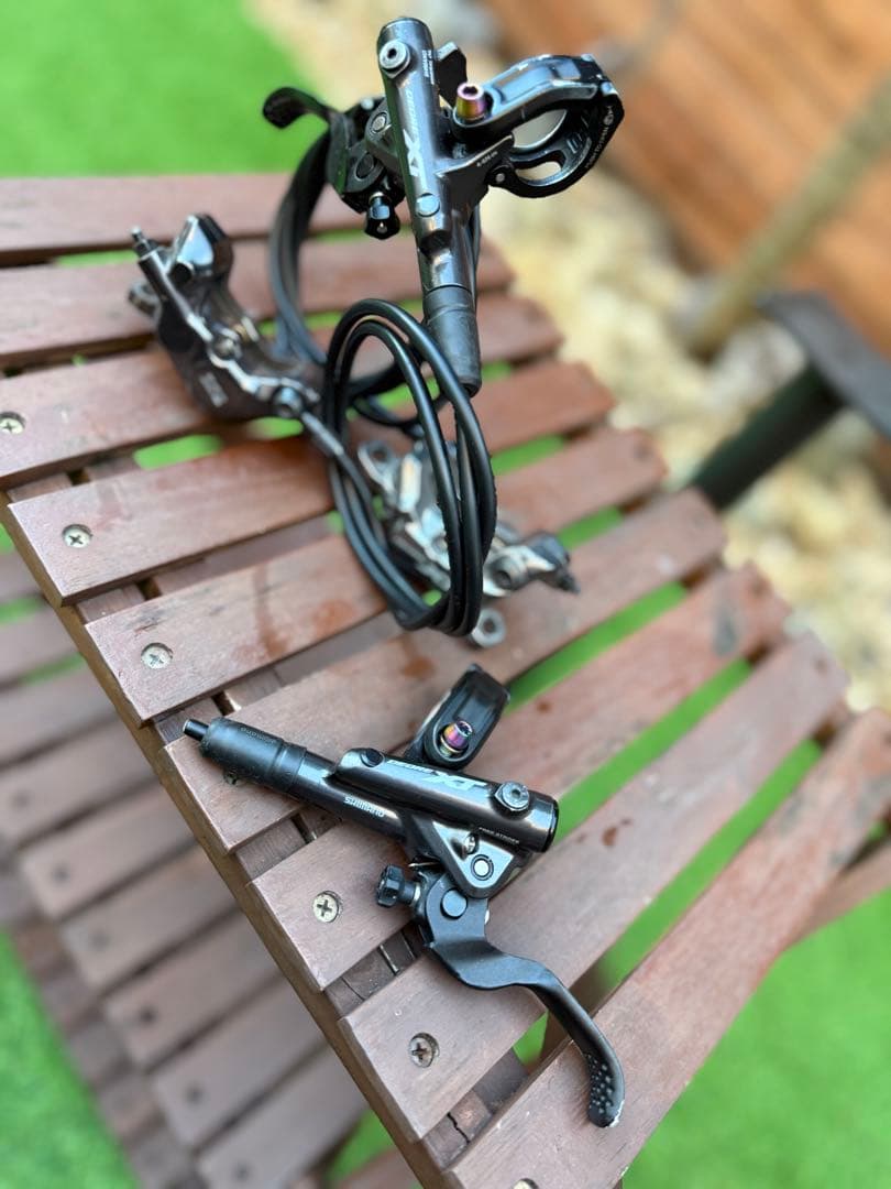 J*o様 Deore XT ブレーキセット シマノ 4ピストン リア＆フロント