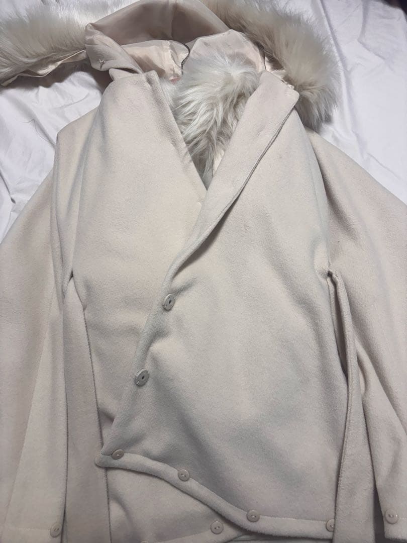 ベージュファーポンチョコート