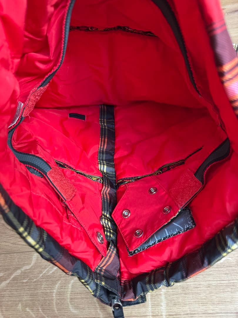 【美品】Burton 子ども用スキーウェア 赤・黒・黄色チェック