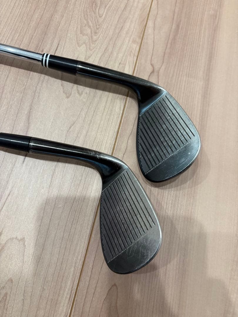 アスリート向け　ゴルフクラブセット　キャディバック、ヘッドカバー2個、おまけ付き