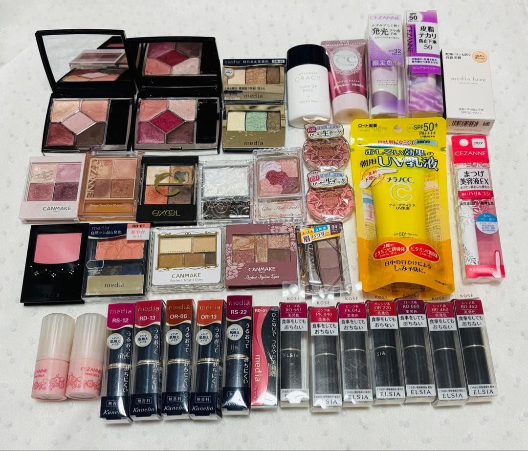 エ*ナ様 【コスメまとめ売り】ベース、アイシャドウ、ルージュ他 色々〜 43点