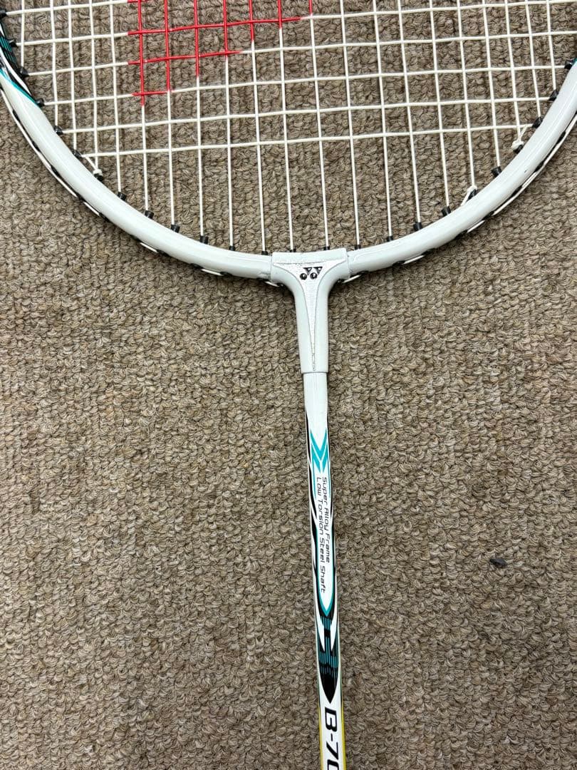 【極美品】ヨネックス YONEX MUSCLEMEGA B-700 ラケット