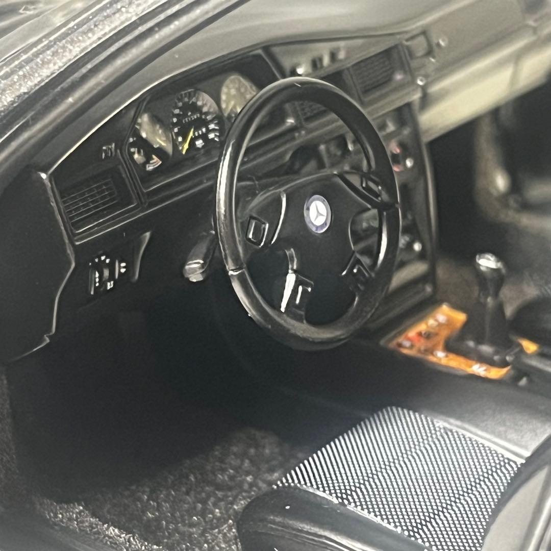 ディラー別注品 AUTOart ベンツ 190E 2.5-16 ※訳アリ品！