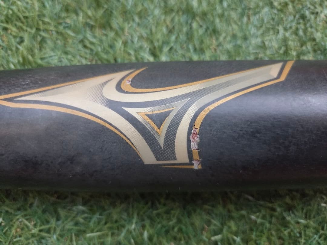 か*な様 BEYOND MAX LEGACY 少年用バットレガシー80cm580