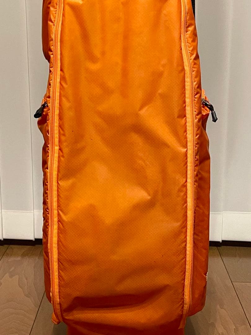 ゴルフバッグ　ONOFF 軽量