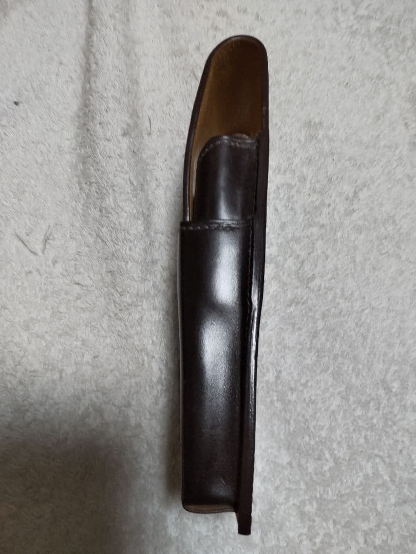 ブレイリオBrelio／コードバン製／2本差しペンケース