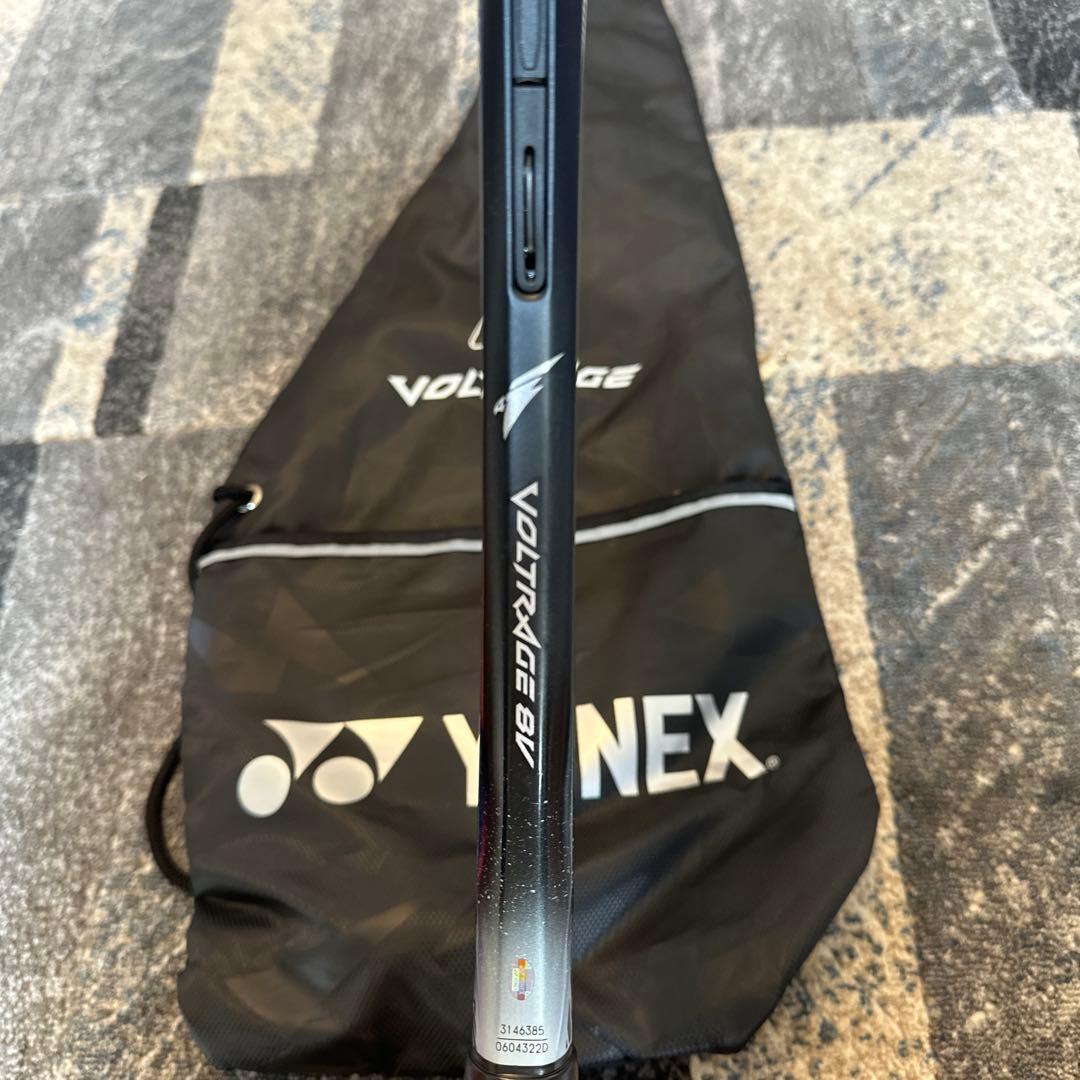 YONEX VOLTRAGE ボルトレイジ8V