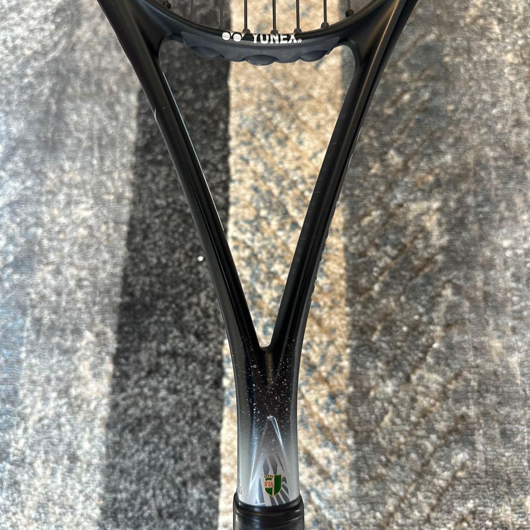 YONEX VOLTRAGE ボルトレイジ8V