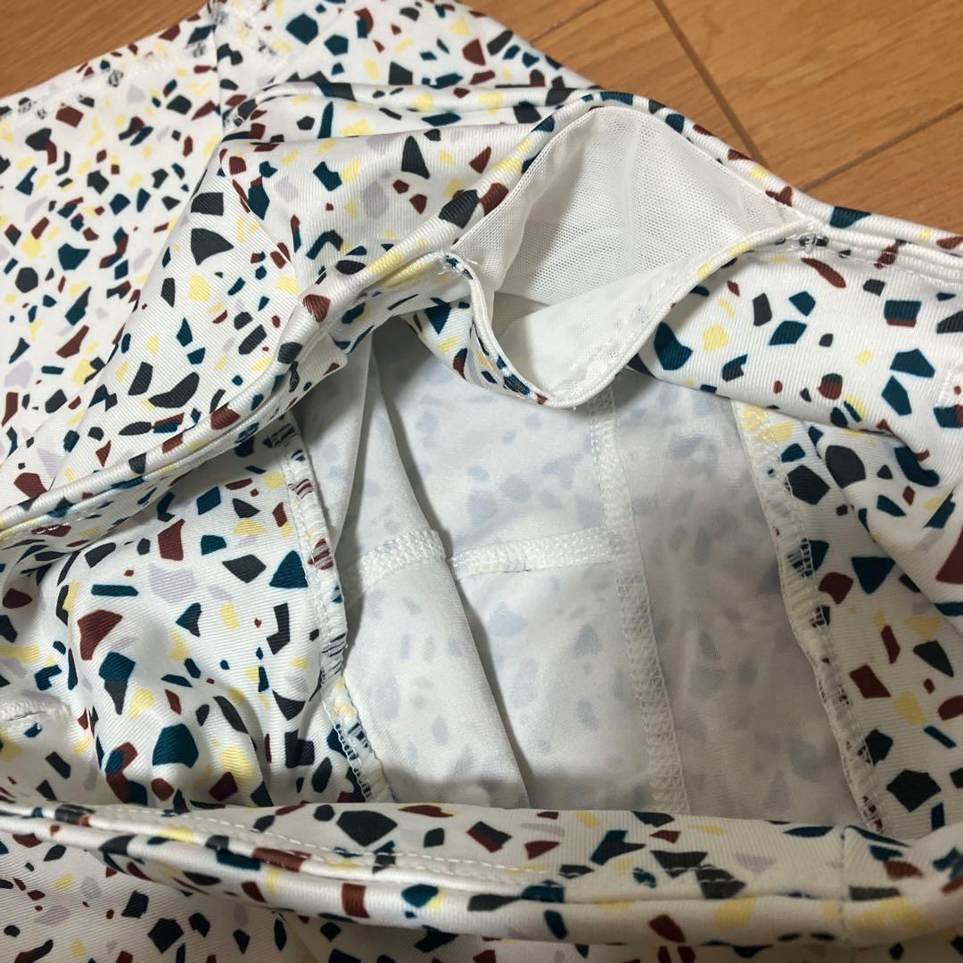 emmi yoga 上下　セットアップ　オフホワイト×カラフル