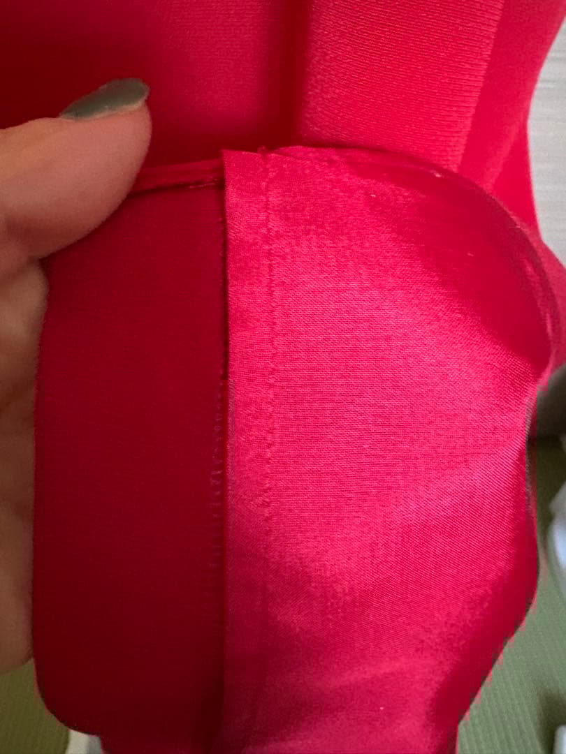 ADORE新品タグ付き赤エレガントなワンピース