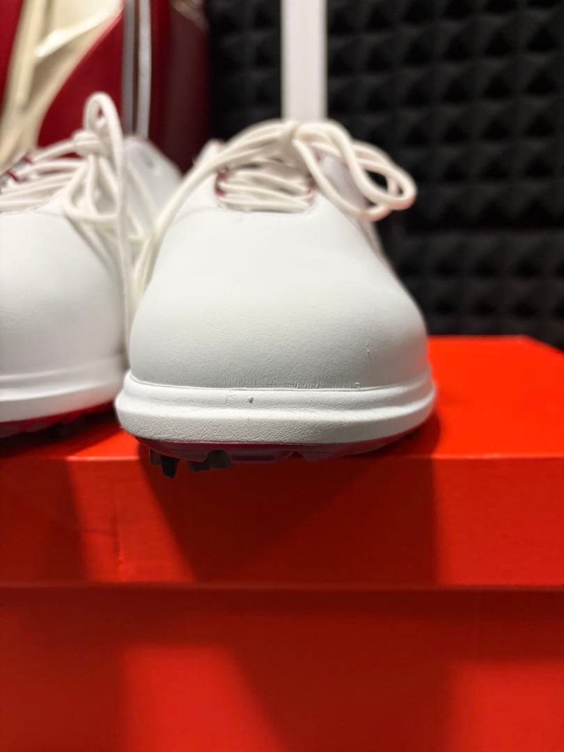 NIKE ビクトリー ツアー4 【ローリー・マキロイ着用／安定感重視】