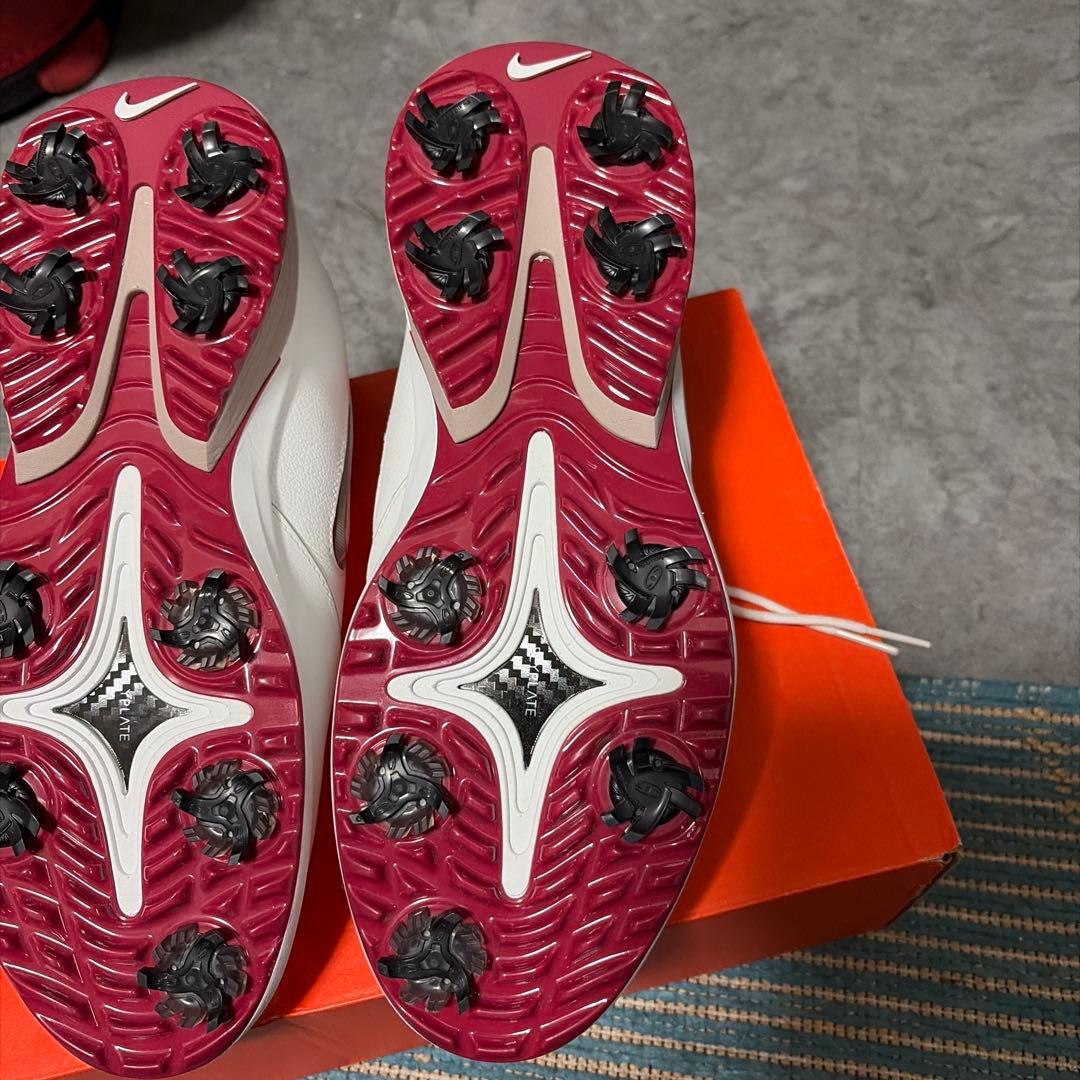 NIKE ビクトリー ツアー4 【ローリー・マキロイ着用／安定感重視】