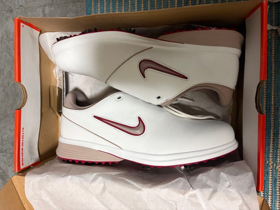 NIKE ビクトリー ツアー4 【ローリー・マキロイ着用／安定感重視】