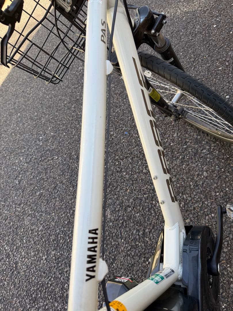 ヤマハ　スポーツ電動自転車　パス ブレイス　YAMAHA 2023年購入　白