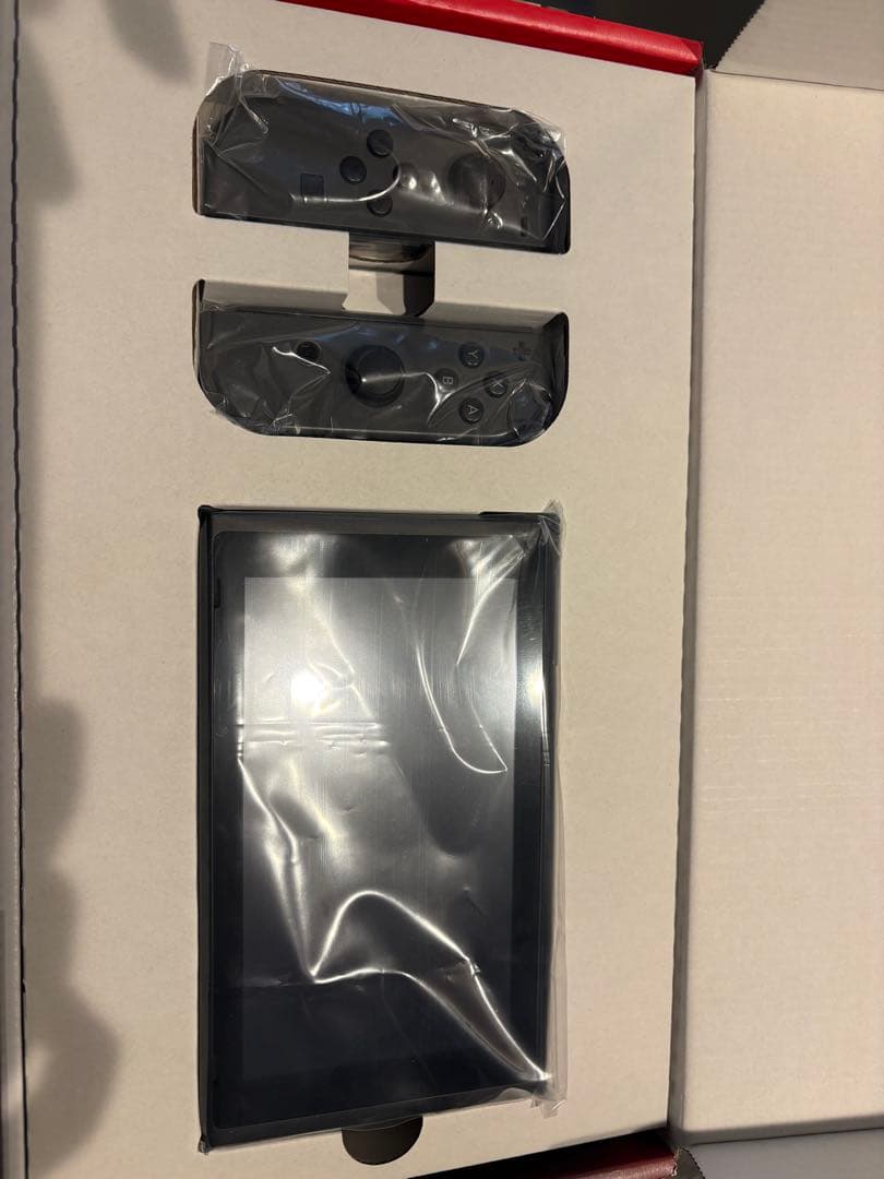 Nintendo Switch 本体 ブラック　64GB SDカード付属