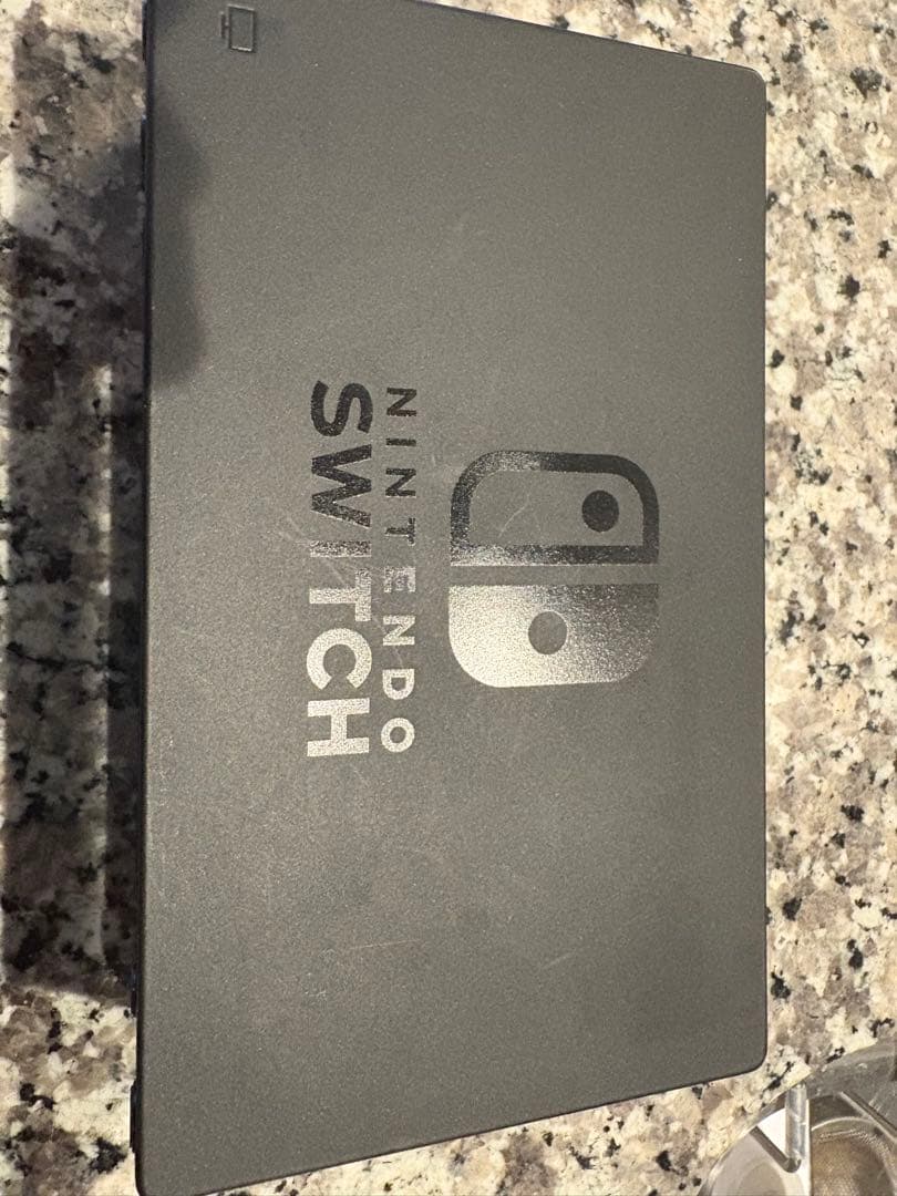 Nintendo Switch 本体 ブラック　64GB SDカード付属