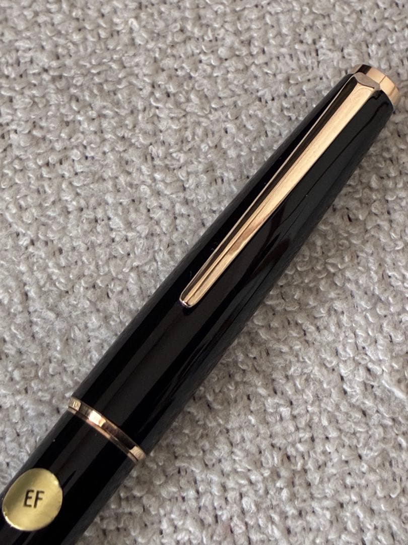 ◾️未使用◾️MONT BLANC モンブラン◾️320万年筆◾️14金ペン先◾️吸入式◾️