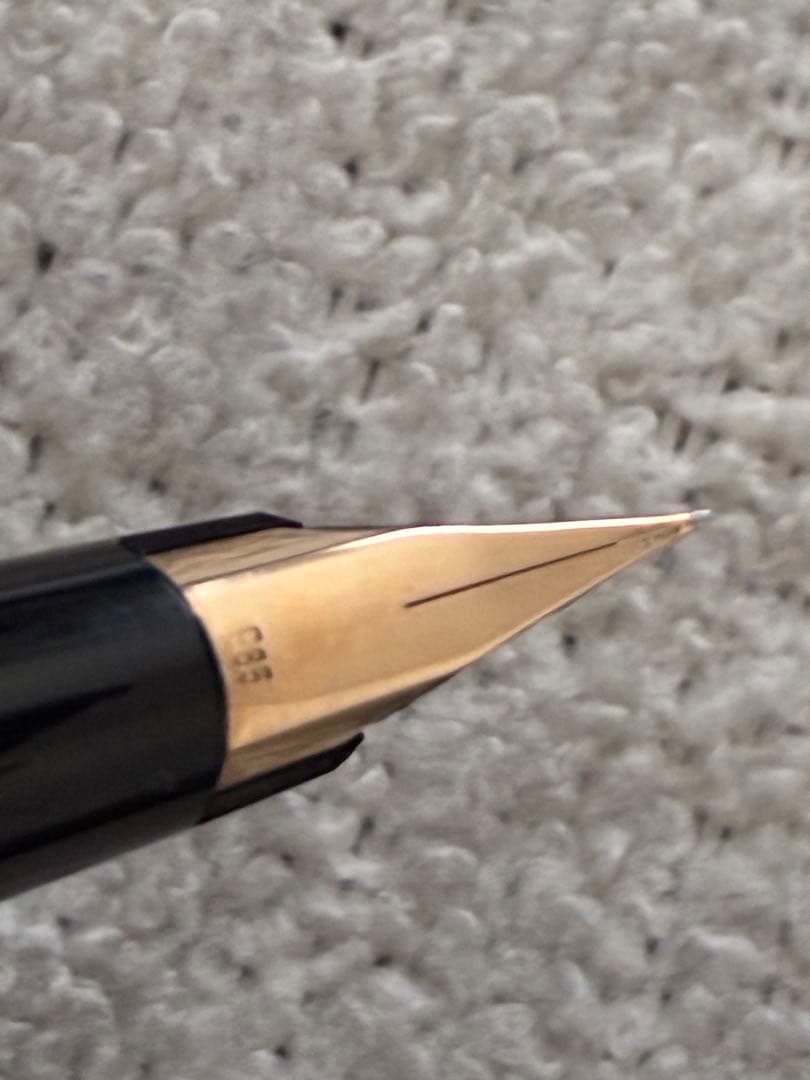 ◾️未使用◾️MONT BLANC モンブラン◾️320万年筆◾️14金ペン先◾️吸入式◾️