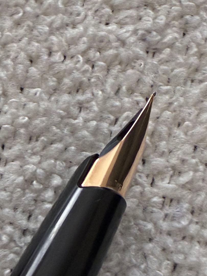 ◾️未使用◾️MONT BLANC モンブラン◾️320万年筆◾️14金ペン先◾️吸入式◾️