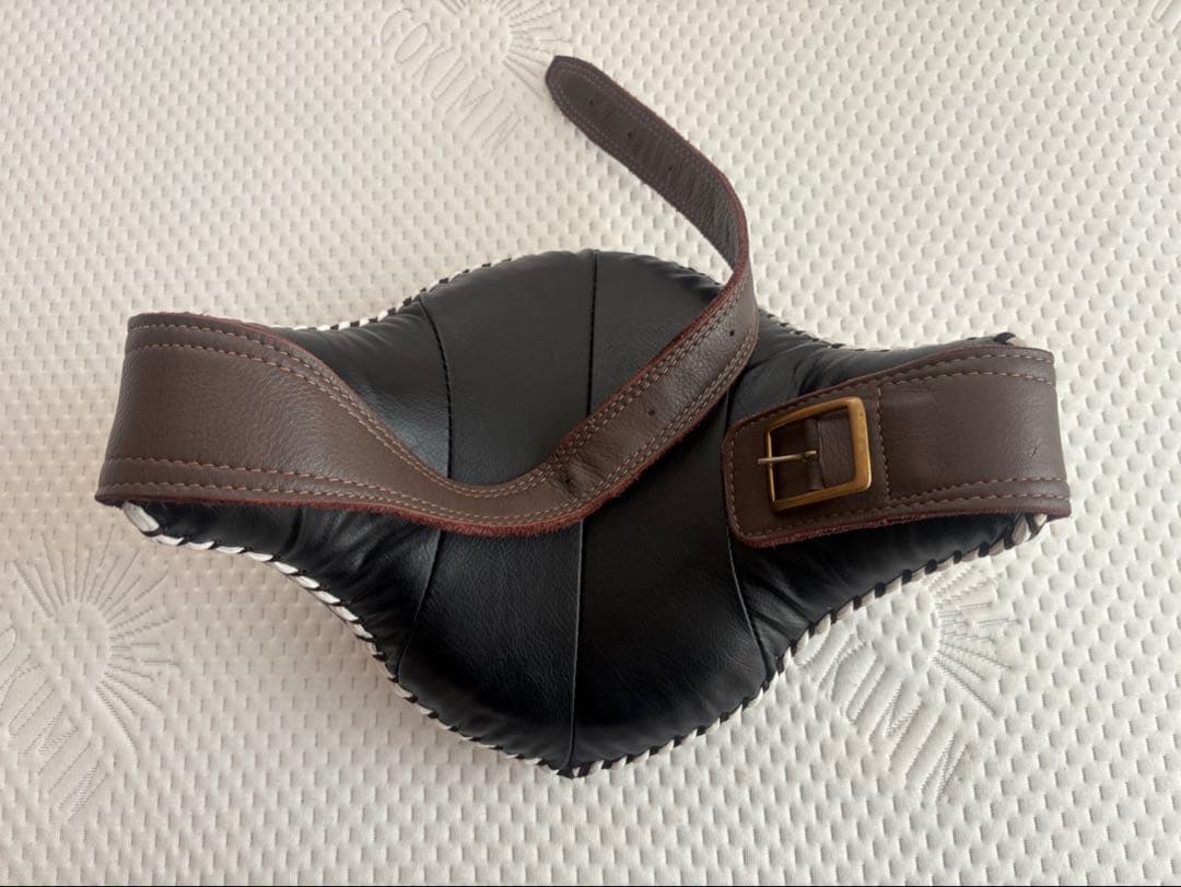 新品キングスポーツKキックミットLサイズ、ベリーガードMサイズ