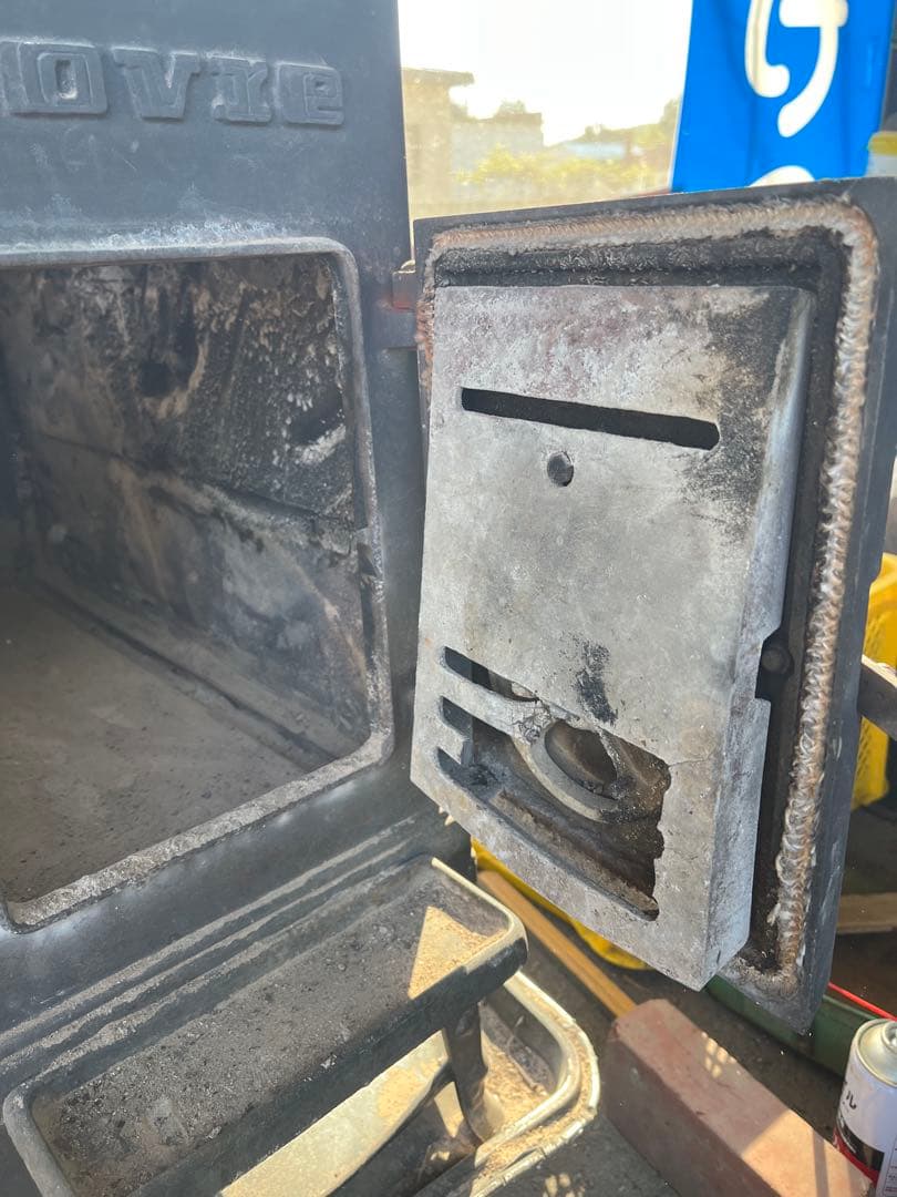 薪ストーブ、北欧薪ストーブ、ベルギー王国薪ストーブ、ドブレ薪ストーブ 3匹のヤギ