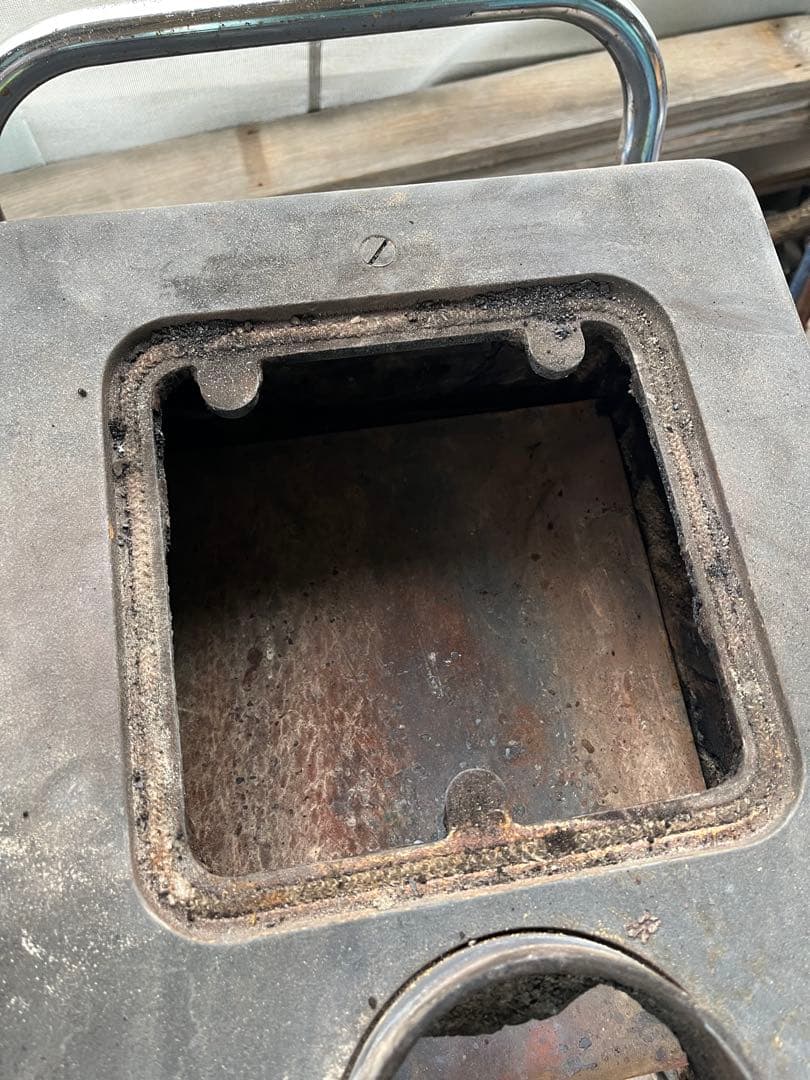 薪ストーブ、北欧薪ストーブ、ベルギー王国薪ストーブ、ドブレ薪ストーブ 3匹のヤギ