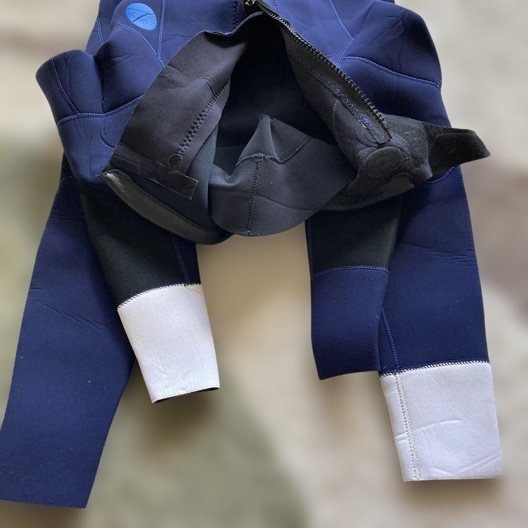 ウェットスーツ　レディース