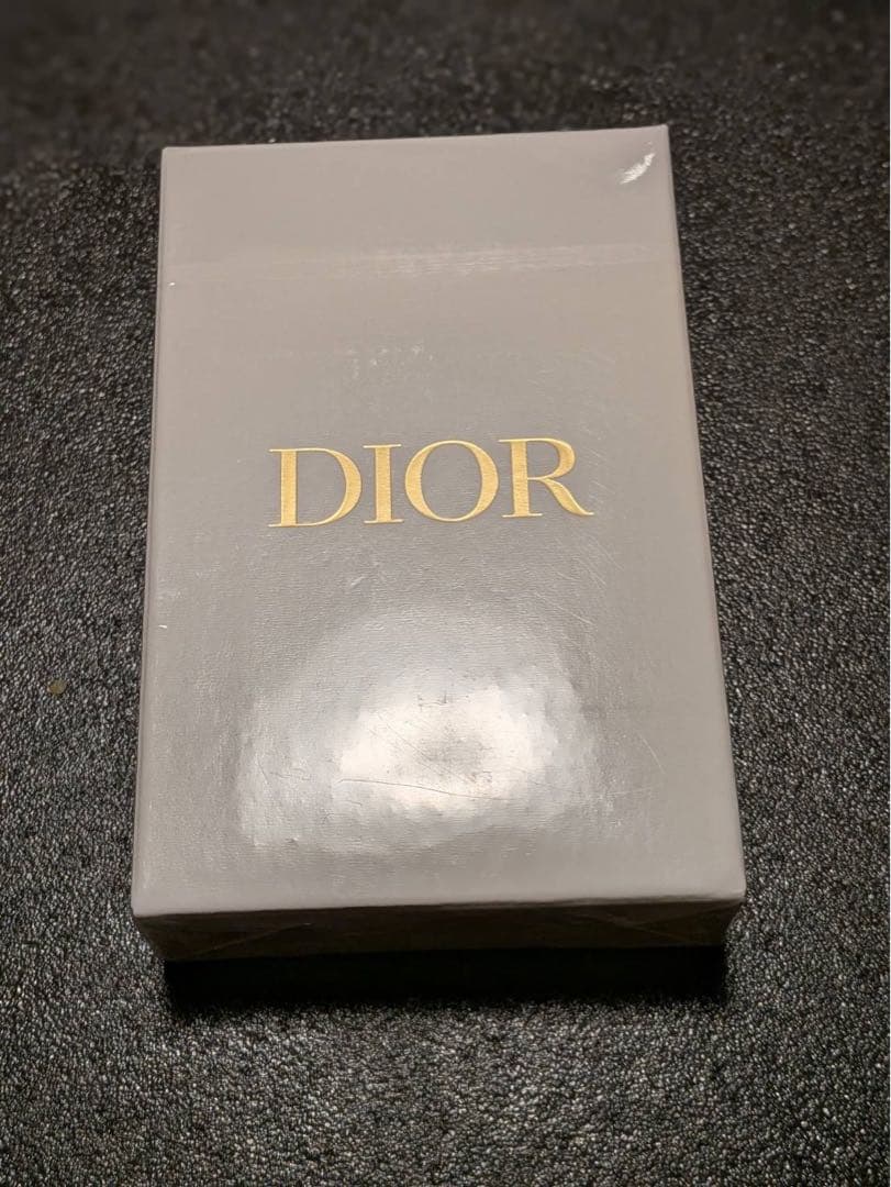 Dior 星形ヘアピンセット　おまけつき