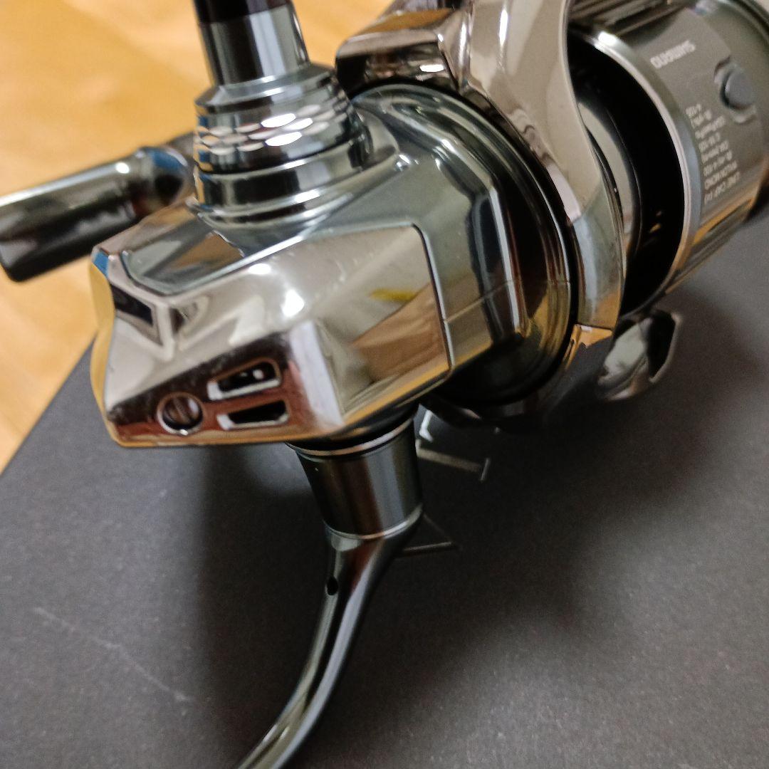 シマノ 22ステラ 数回使用 C2000SHG ハンドルノブ、リールスタンド付き