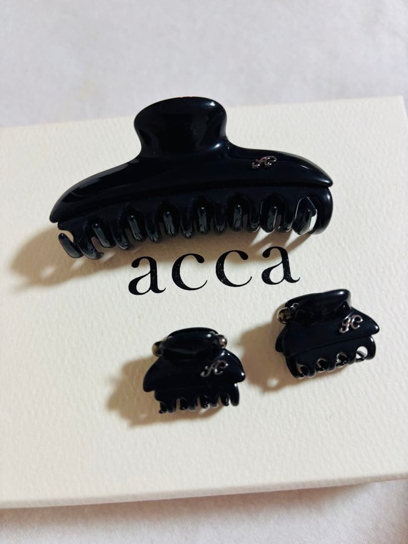 mayu　美品1個　acca アッカ 黒　クリップ