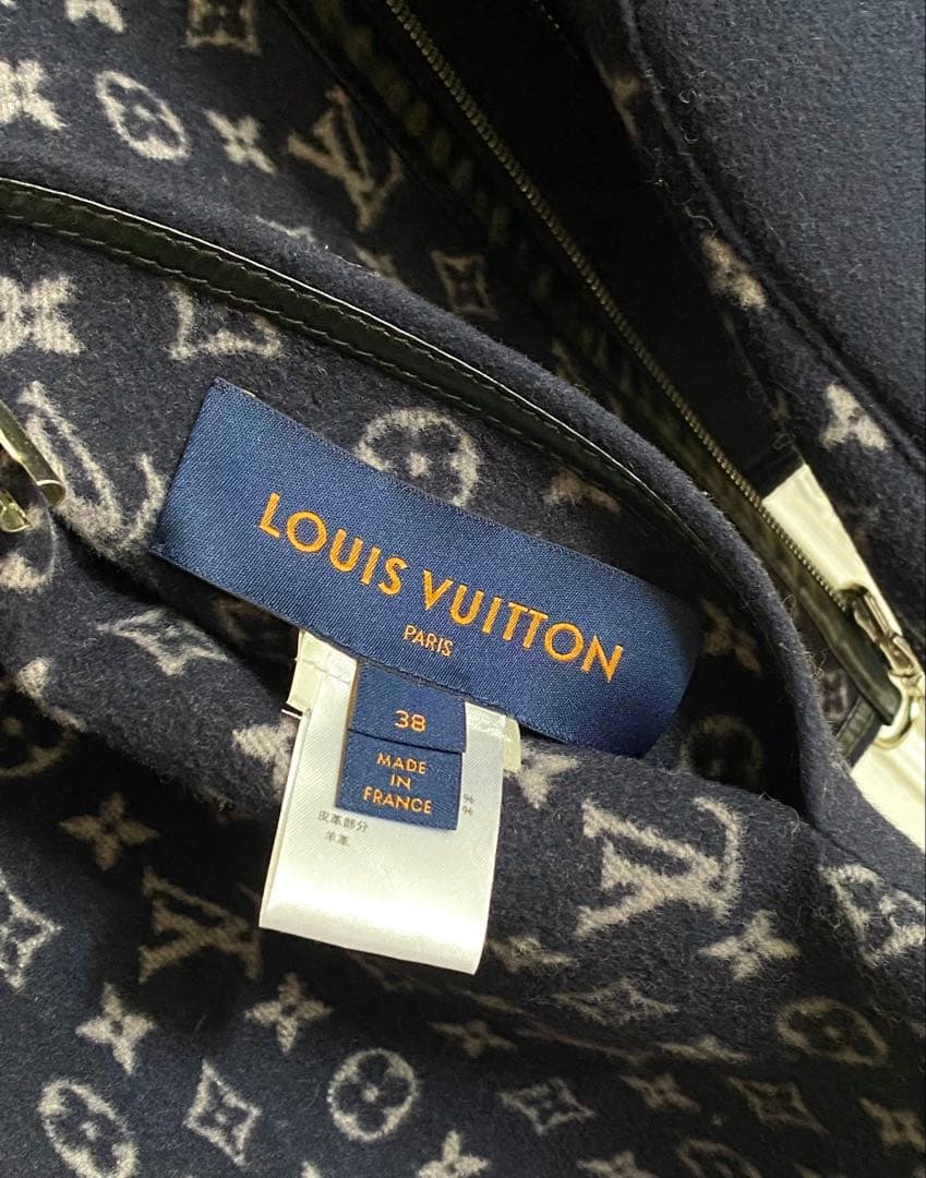 ルイヴィトン　ケープコート モノグラムロゴ　リバーシブル　極美品