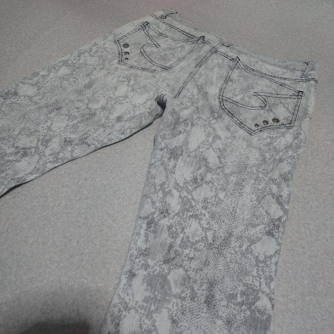 〇semantic design セマンティックデザイン 総柄フレアデニムパンツ