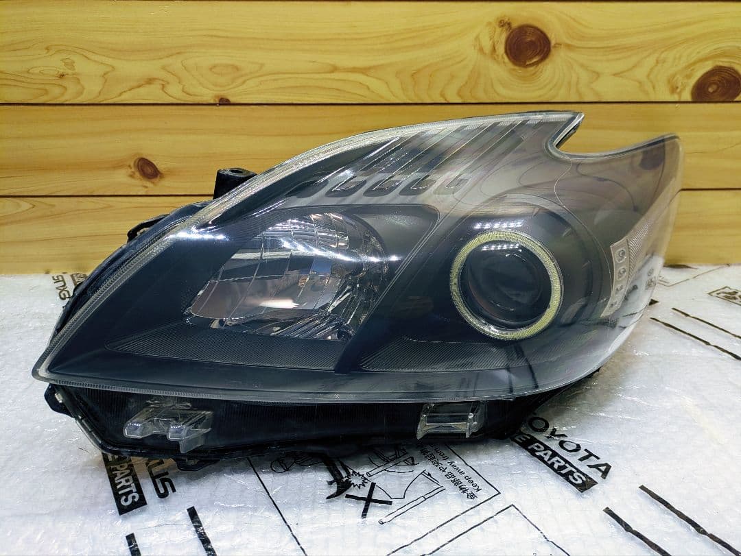 30プリウス ヘッドライト イカリング インナーブラック ZVW30 黄ばみ無し