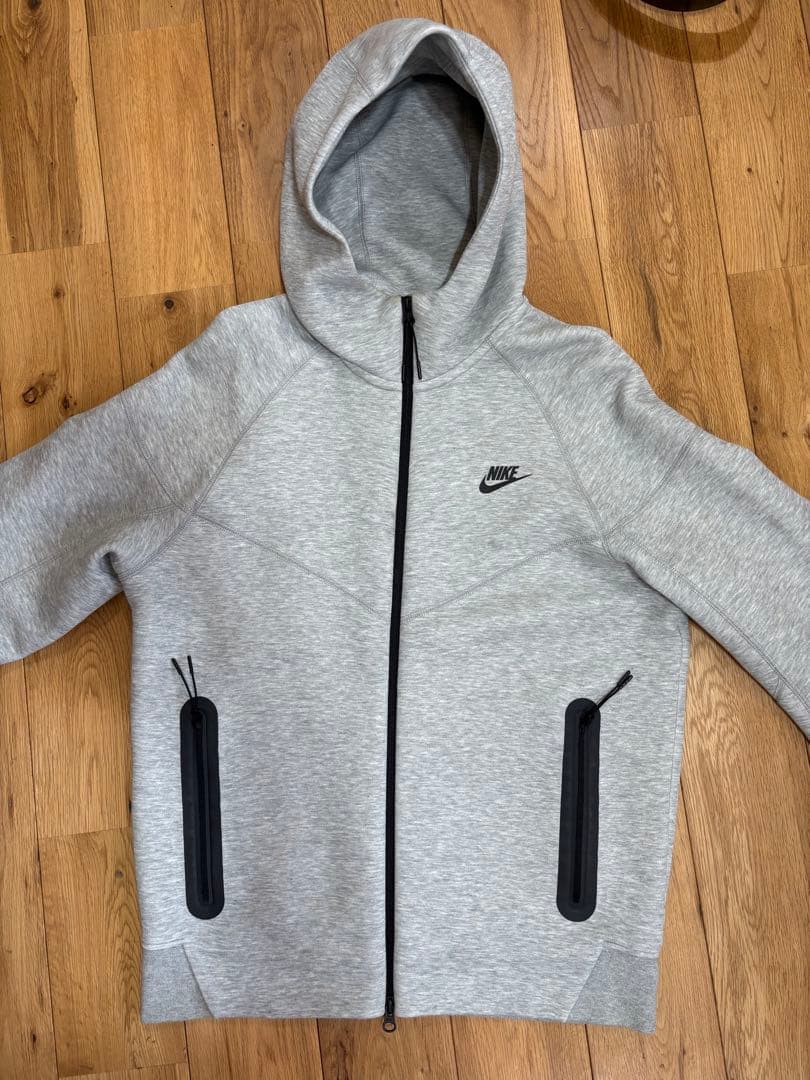 NIKEテックフリース　上下L、M