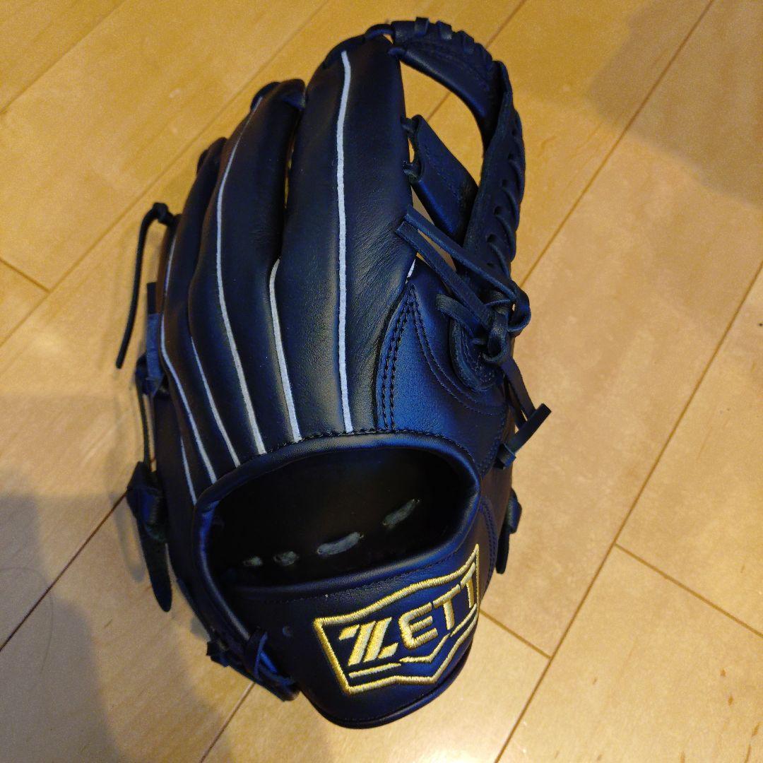 軟式グローブ　ZETT