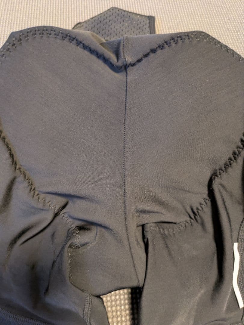 パールイズミコールド シェイド ビブ パンツMサイズ