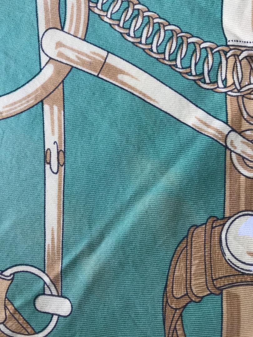 HERMES　エルメス　大判スカーフ　カレ90　黄金の拍車　488