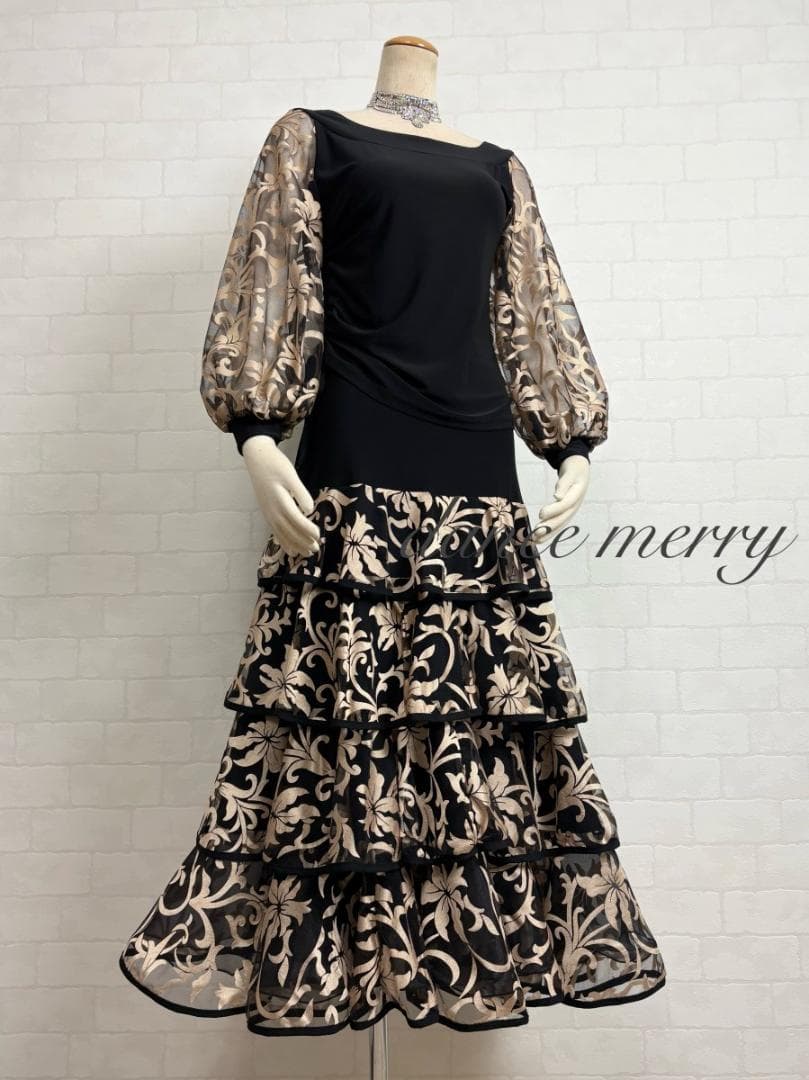 新品　社交ダンス　ツーピース　セットアップ　黒　ゴールド　豪華　2412