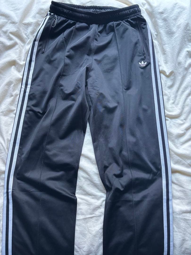 adidas ジェンダーニュートラル　ベッケンバウワー　トラックパンツ黒　S