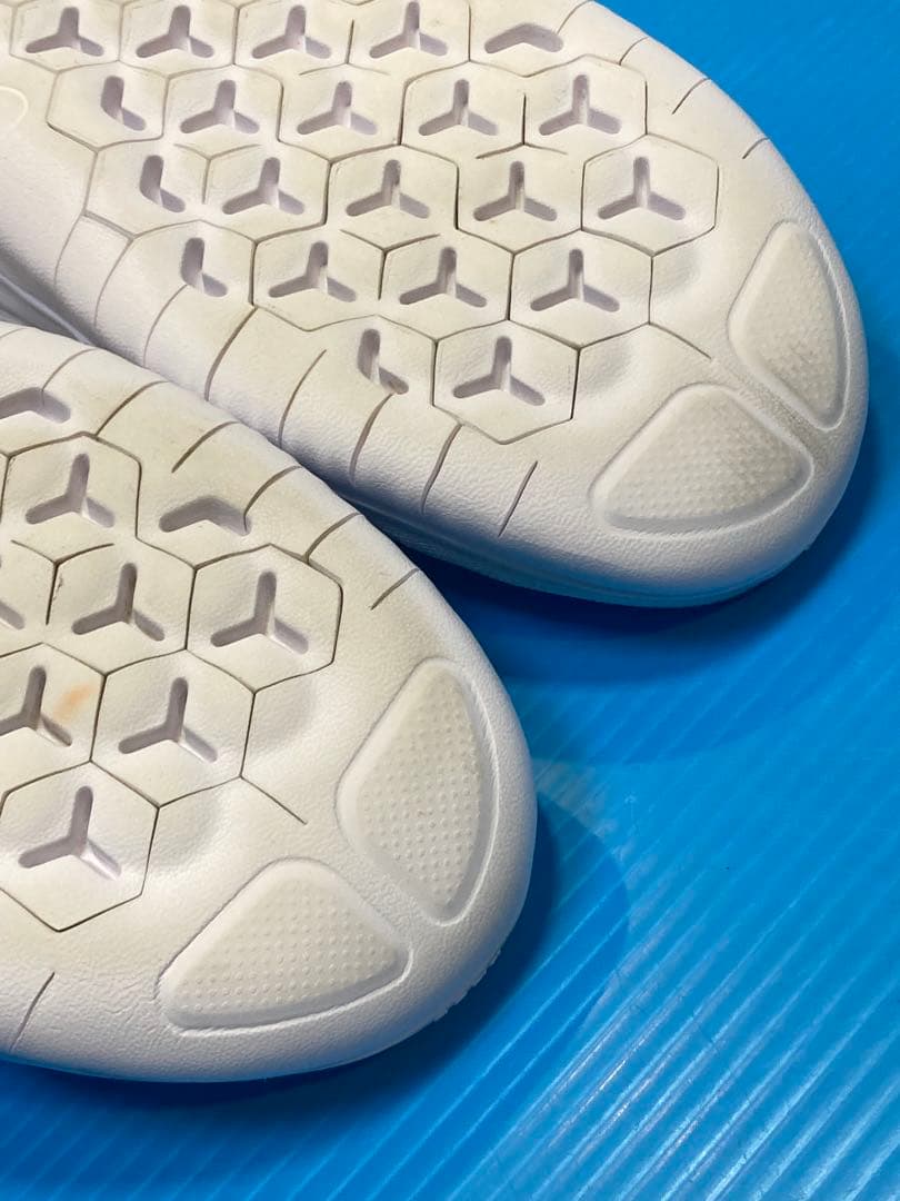 【超美品】ナイキ メンズ スニーカー Nike Free RN 26.5cm