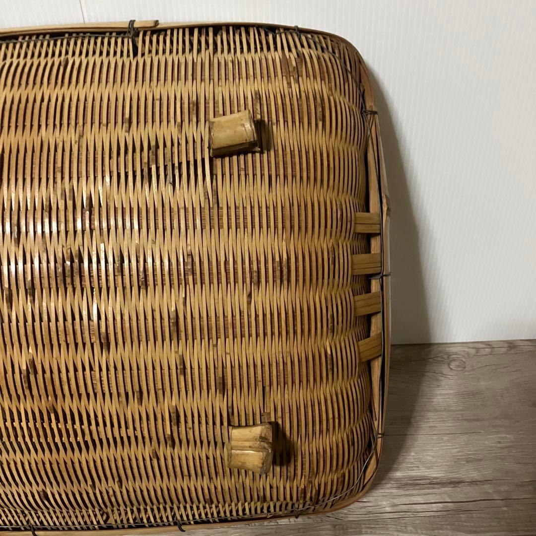 B-壁【古道具】竹編み 乱れ籠 衣装籠 平籠 アンティーク 昭和レトロ 竹細工