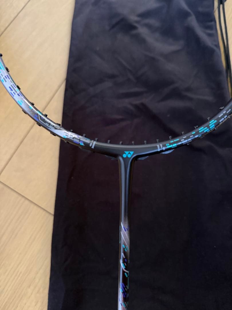 超美品‼️ YONEX アストロクス88Dプロ 4UG5